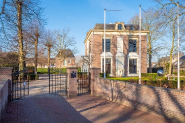 De Poort 42 te Houten
