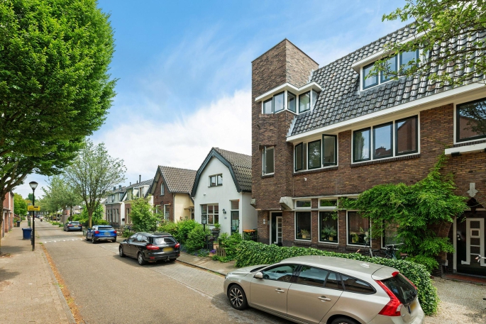 Torenlaan 8 A, 3701 VJ, Zeist