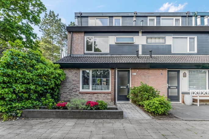 Brugakker 3660, 3704 LR, Zeist